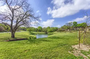 68 Legend Rd, Benbrook, TX 76132 - Photo 33