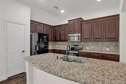 2105 Burke Drive, Princeton, TX 75407 - Photo 5