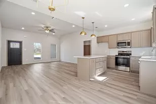 103 N Peverly St, Whitney, TX 76692 - Photo 9