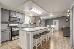 202 S Ave C, Blum, TX 76627 - Photo 7