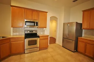 5316 Lake Garden Dr, Grand Prairie, TX 75052 - Photo 9