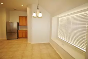 5316 Lake Garden Dr, Grand Prairie, TX 75052 - Photo 13