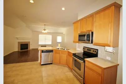 5316 Lake Garden Drive, Grand Prairie, TX 75052 - Photo 11