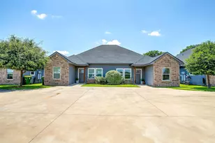 2708 James Rd, Granbury, TX 76049 - Photo 5