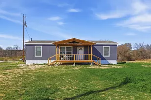 7553 Hutcheson Hill Rd, Springtown, TX 76082 - Photo 1