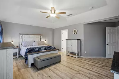 1035 Vinewood Avenue, Burleson, TX 76028 - Photo 19