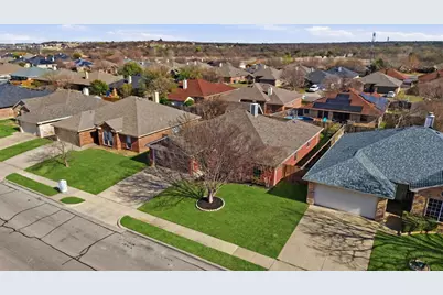 1035 Vinewood Avenue, Burleson, TX 76028 - Photo 5