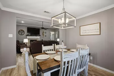 1035 Vinewood Avenue, Burleson, TX 76028 - Photo 13