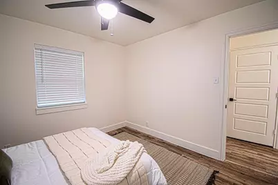 551 E Burks Street, Pilot Point, TX 76258 - Photo 21