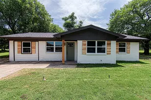 551 E Burks St, Pilot Point, TX 76258 - Photo 1
