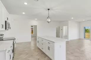 1412 Ridgeview Cir, Granbury, TX 76048 - Photo 5