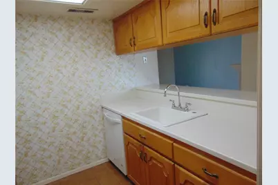 12806 Midway Road #2020, Dallas, TX 75244 - Photo 11