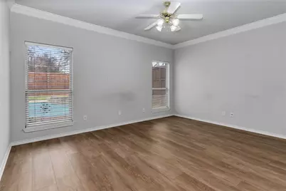 6502 Redstone Court, Arlington, TX 76001 - Photo 19