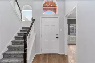 6502 Redstone Ct, Arlington, TX 76001 - Photo 9