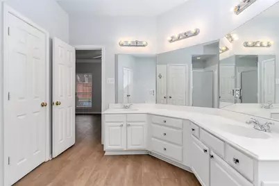 6502 Redstone Court, Arlington, TX 76001 - Photo 23