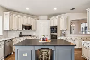 9008 Thompson Dr, Argyle, TX 76226 - Photo 9