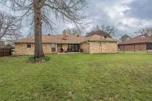 3102 Avon Dr, Arlington, TX 76015 - Photo 31