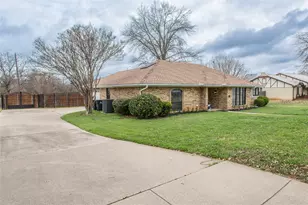 3102 Avon Dr, Arlington, TX 76015 - Photo 33