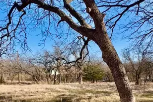 647 Co Rd 3657, Springtown, TX 76082 - Photo 17