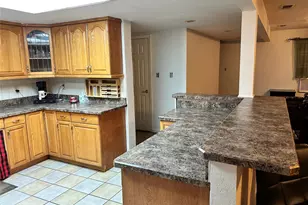 647 Co Rd 3657, Springtown, TX 76082 - Photo 5