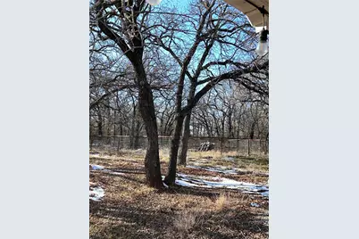 647 County Road 3657, Springtown, TX 76082 - Photo 17