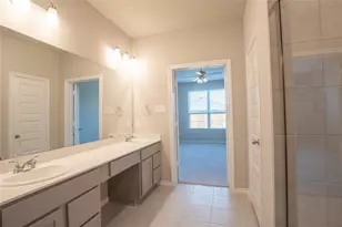 951 Hurstwood Dr, Van Alstyne, TX 75495 - Photo 15