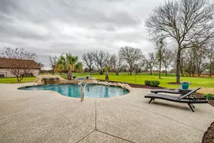 2216 Wood Duck Ln, Granbury, TX 76049 - Photo 37