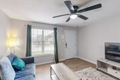 1532 Whitaker Avenue, Dallas, TX 75216 - Photo 9