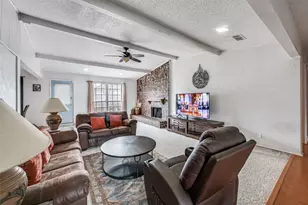 2116 Holt Rd, Arlington, TX 76006 - Photo 3