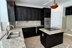 320 Sycamore Dr, Murphy, TX 75094 - Photo 9