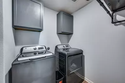 225 Ridgeland Oaks Drive, Fort Worth, TX 76120 - Photo 23