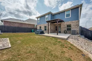 225 Ridgeland Oaks Dr, Fort Worth, TX 76120 - Photo 25