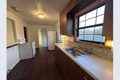 211 Sunnyside Drive, Waxahachie, TX 75165 - Photo 9