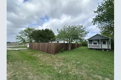 211 Sunnyside Drive, Waxahachie, TX 75165 - Photo 21