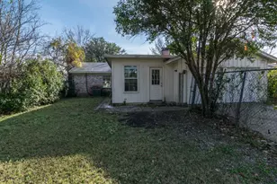4225 Hillsdale Ln, Garland, TX 75042 - Photo 27