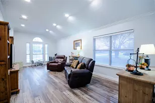 1111 Hill Meadow Dr, Midlothian, TX 76065 - Photo 9