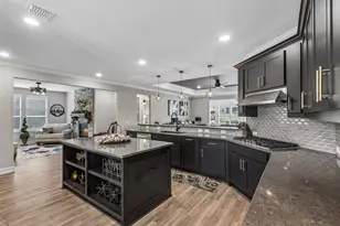 916 Firework Dr, Little Elm, TX 76227 - Photo 9