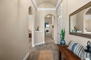 229 Jacinth Ln, Granbury, TX 76049 - Photo 5