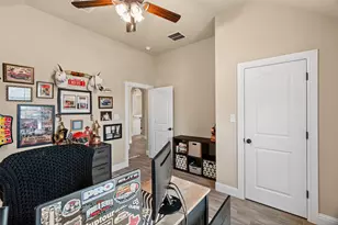 229 Jacinth Ln, Granbury, TX 76049 - Photo 19