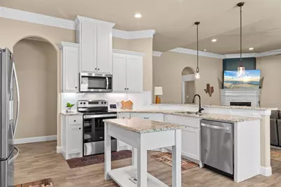 229 Jacinth Lane, Granbury, TX 76049 - Photo 13