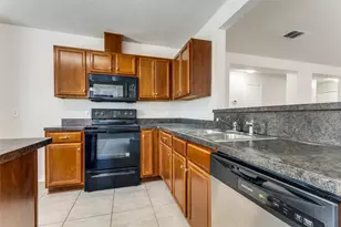 4120 Mantis St, Fort Worth, TX 76106 - Photo 5