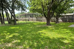 123 Evelyn St, DeSoto, TX 75115 - Photo 17