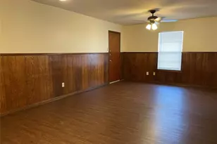 123 Evelyn St, DeSoto, TX 75115 - Photo 3