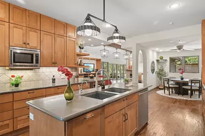 10612 De Bercy Court, Dallas, TX 75229 - Photo 5