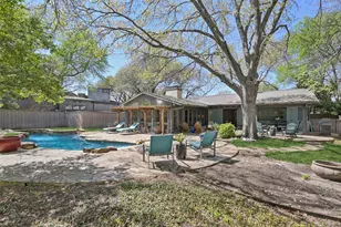 10612 De Bercy Ct, Dallas, TX 75229 - Photo 9