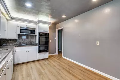 1703 Raydon Drive, Arlington, TX 76013 - Photo 3