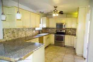 1218 Birchbrook St, Grand Prairie, TX 75052 - Photo 7