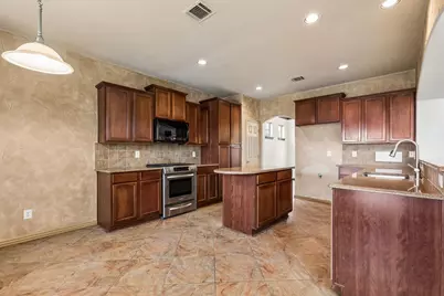 915 Fieldstone Drive, Cedar Hill, TX 75104 - Photo 9