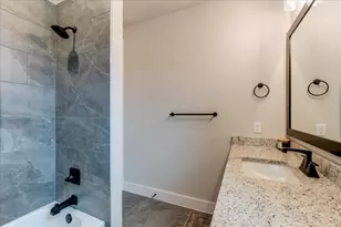 101 Grey Wolf Ct, Godley, TX 76044 - Photo 25