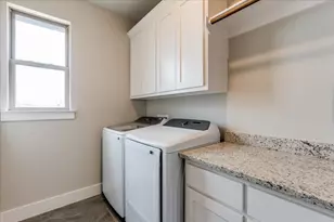 101 Grey Wolf Ct, Godley, TX 76044 - Photo 29